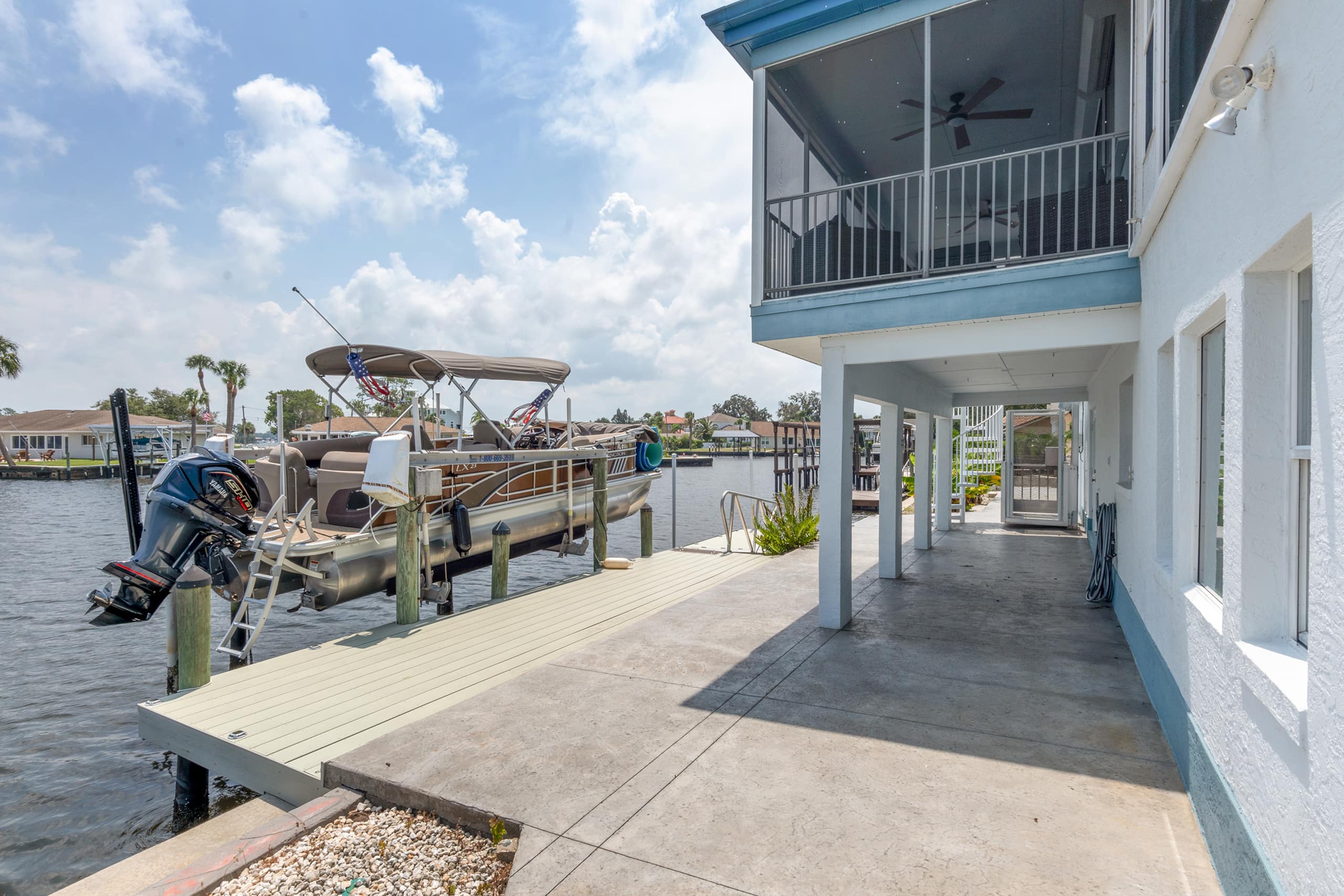 Crystal River waterfront vacation home photo 29