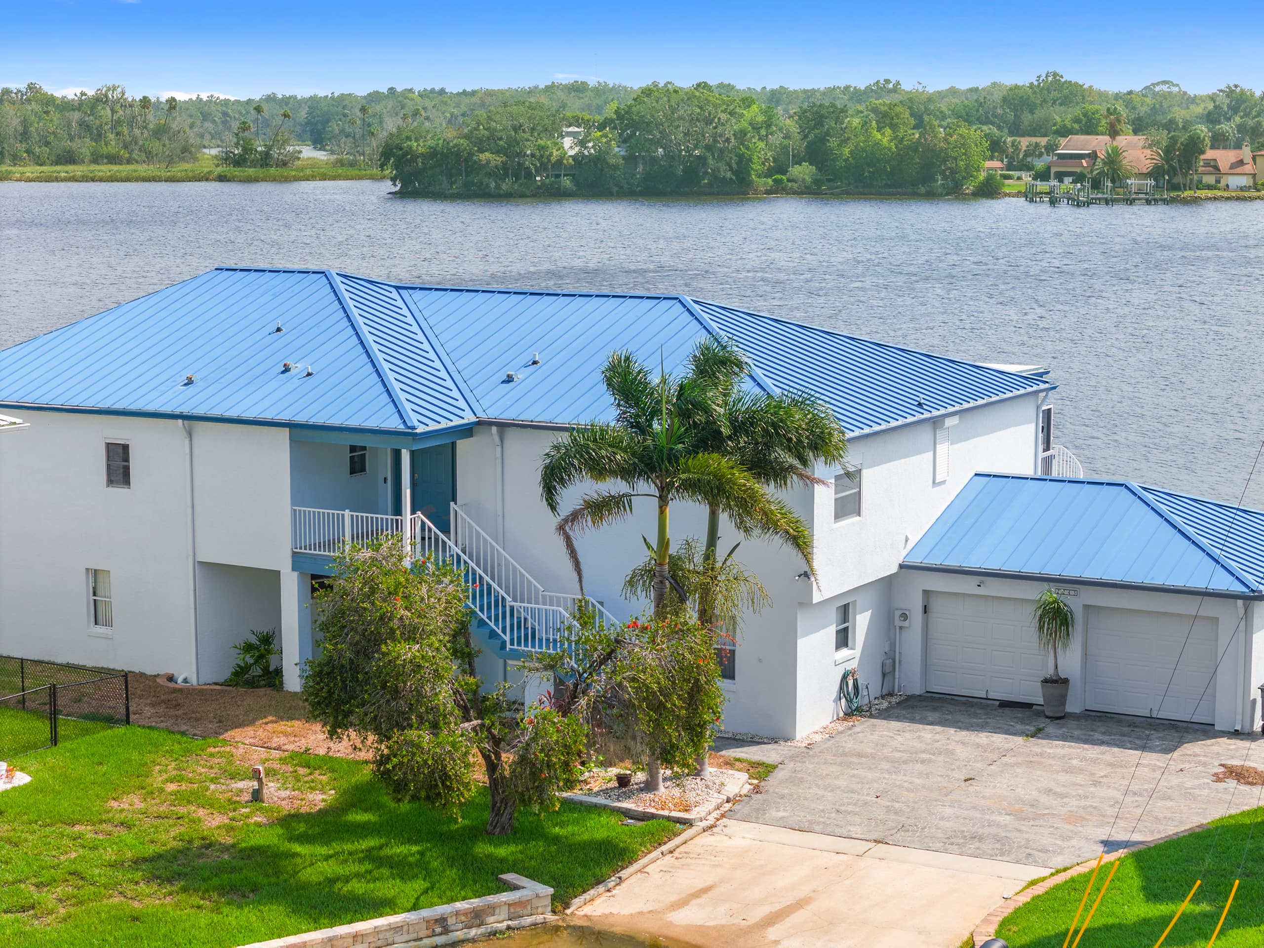 Aerial view of the Crystal River waterfront vacation home